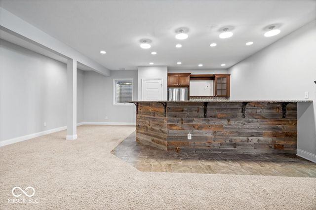 16540 Shore Oaks Court, Noblesville, IN 46060