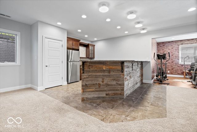 16540 Shore Oaks Court, Noblesville, IN 46060