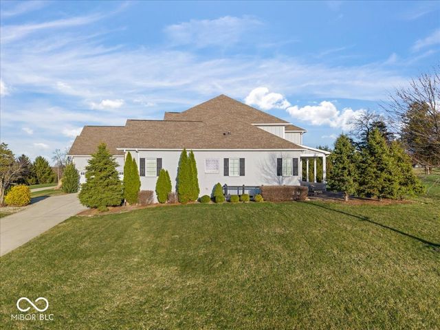16540 Shore Oaks Court, Noblesville, IN 46060