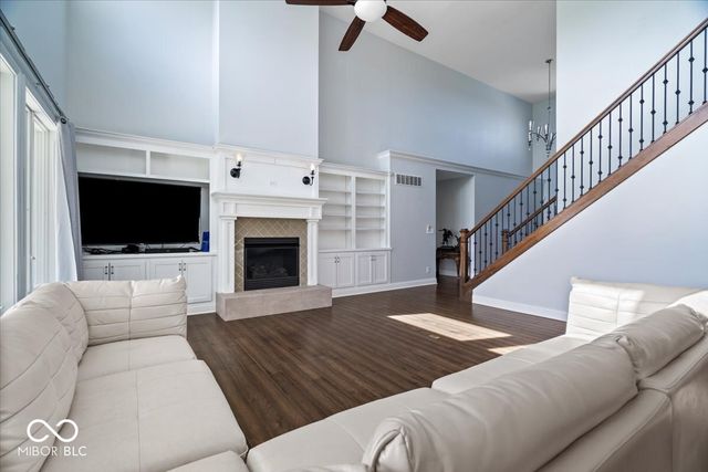 16540 Shore Oaks Court, Noblesville, IN 46060