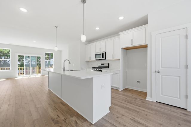 132 Fernbank Road Court, Johns Island, SC 29455