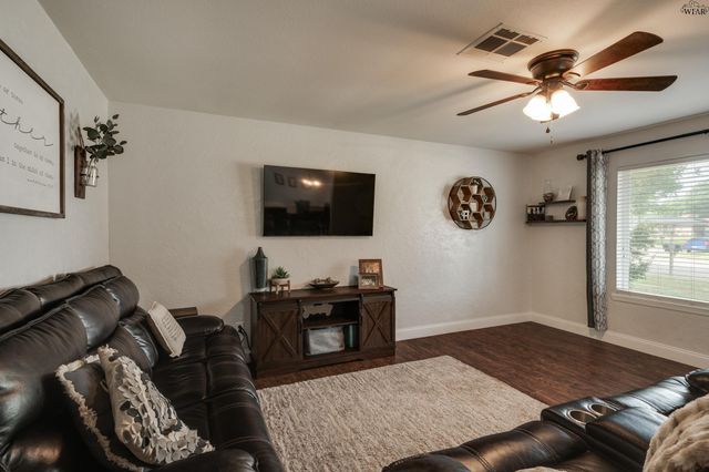 4827 ANGELINA AVENUE, Wichita Falls, TX 76308