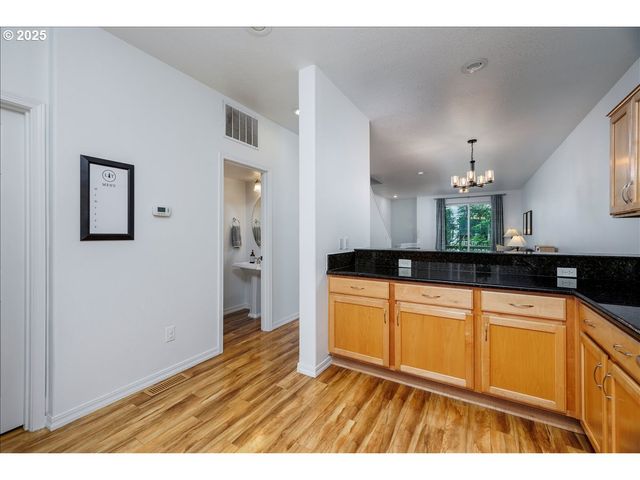 17473 Sw OCTOBER Ct, Beaverton, OR 97003