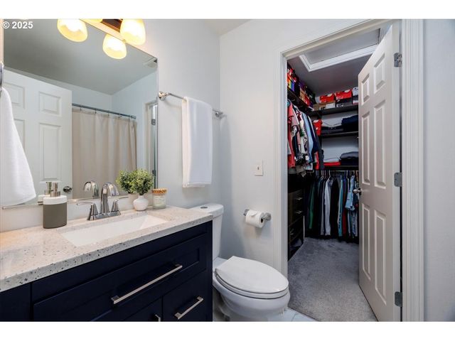 17473 Sw OCTOBER Ct, Beaverton, OR 97003