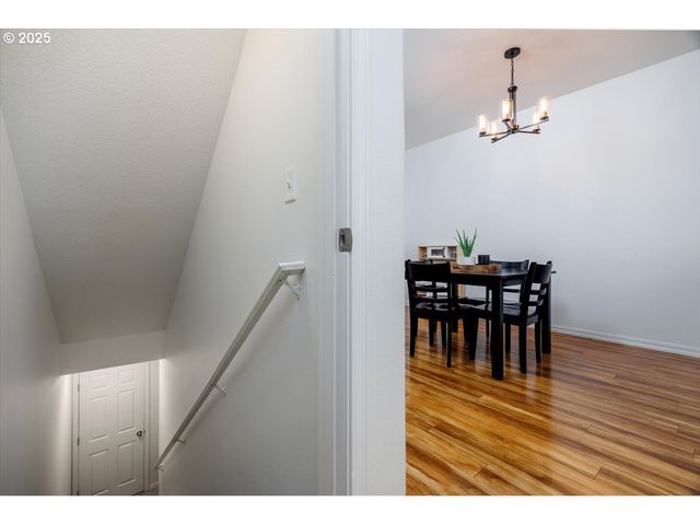 17473 Sw OCTOBER Ct, Beaverton, OR 97003