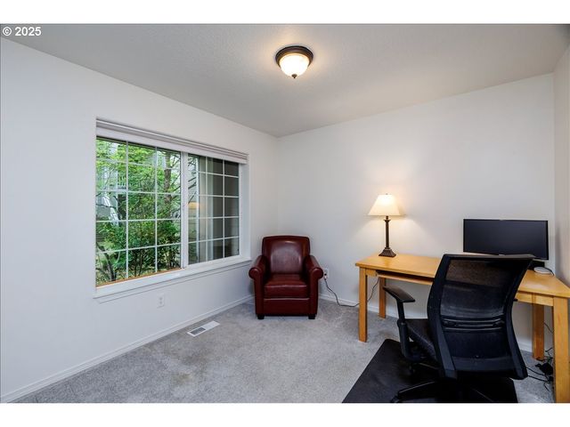 17473 Sw OCTOBER Ct, Beaverton, OR 97003
