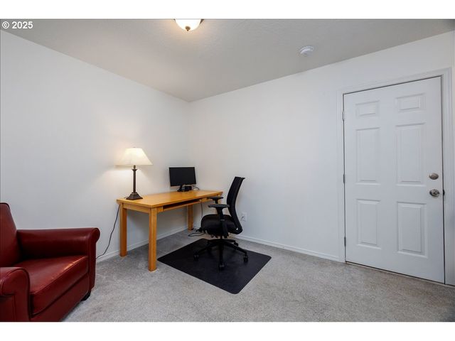 17473 Sw OCTOBER Ct, Beaverton, OR 97003
