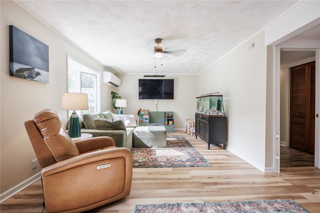 60 Marwood Road, Greece, NY 14616