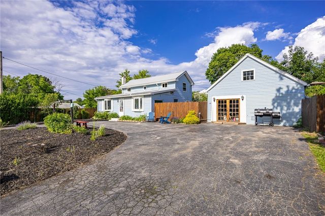 60 Marwood Road, Greece, NY 14616
