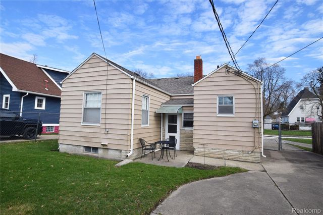 420 Burroughs Avenue, Flint, MI 48507