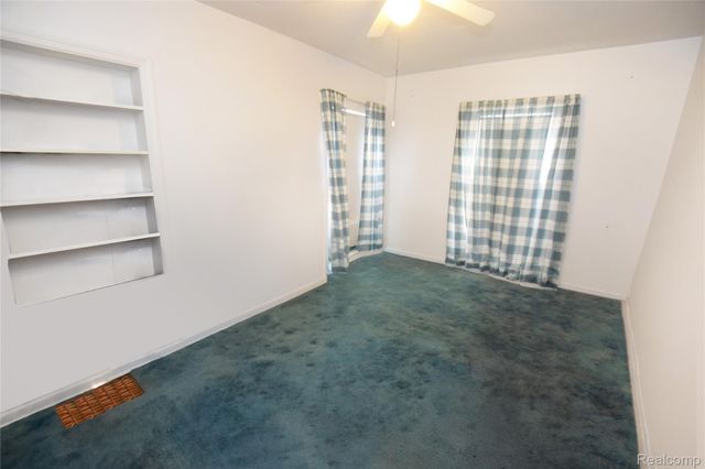 420 Burroughs Avenue, Flint, MI 48507