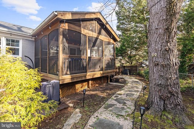 2001 PAUL SPRING PKWY, Alexandria, VA 22308