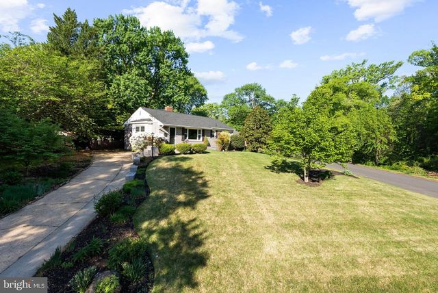 2001 PAUL SPRING PKWY, Alexandria, VA 22308