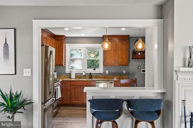 2001 PAUL SPRING PKWY, Alexandria, VA 22308
