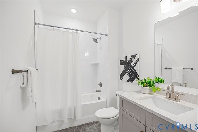 11400 Pinifer Park Ct, Midlothian, VA 23113
