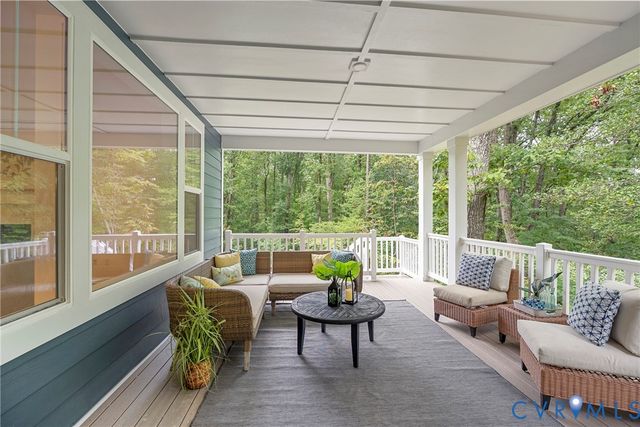11400 Pinifer Park Ct, Midlothian, VA 23113