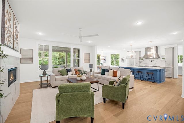 11400 Pinifer Park Ct, Midlothian, VA 23113