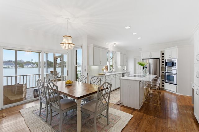 1313 Overcreek Court, Mount Pleasant, SC 29464