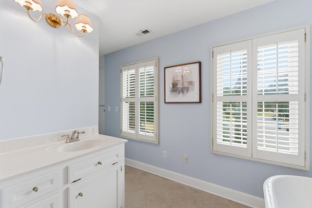 1313 Overcreek Court, Mount Pleasant, SC 29464