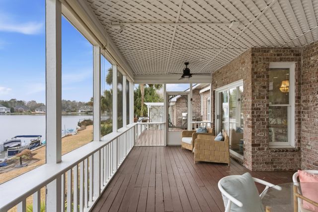 1313 Overcreek Court, Mount Pleasant, SC 29464