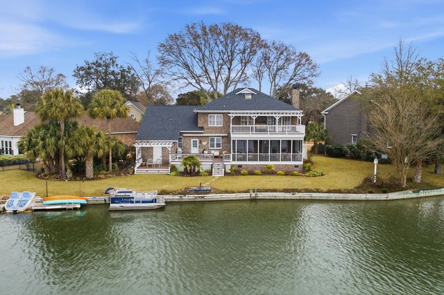 1313 Overcreek Court, Mount Pleasant, SC 29464