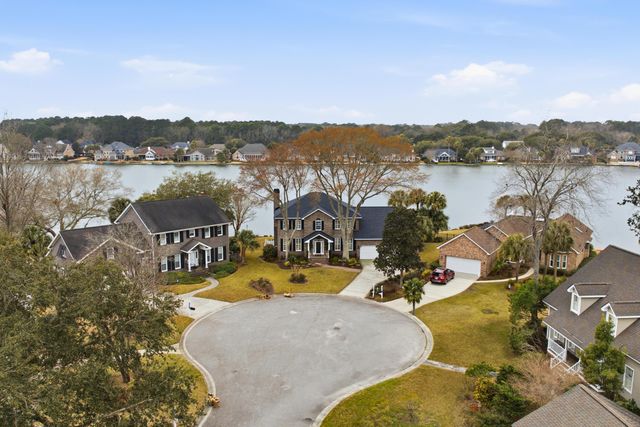 1313 Overcreek Court, Mount Pleasant, SC 29464