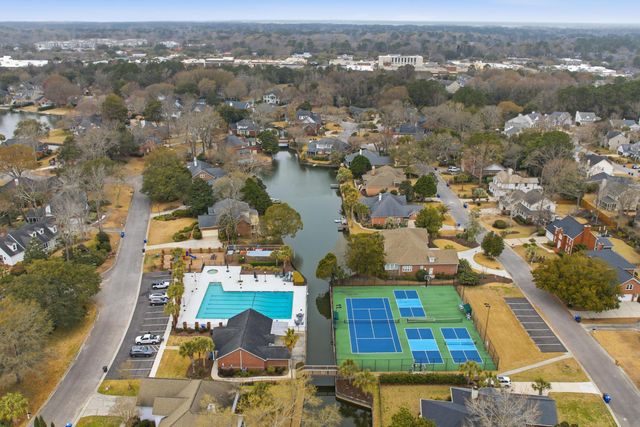 1313 Overcreek Court, Mount Pleasant, SC 29464