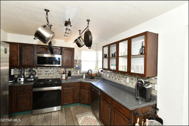 11040 GOLDEN POND Drive, El Paso, TX 79934