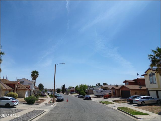 11040 GOLDEN POND Drive, El Paso, TX 79934