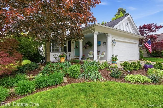 8576 Barrington Drive, Ypsilanti, MI 48198
