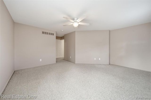 8576 Barrington Drive, Ypsilanti, MI 48198