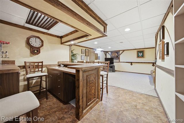 8576 Barrington Drive, Ypsilanti, MI 48198