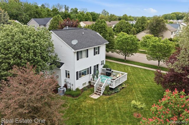 8576 Barrington Drive, Ypsilanti, MI 48198