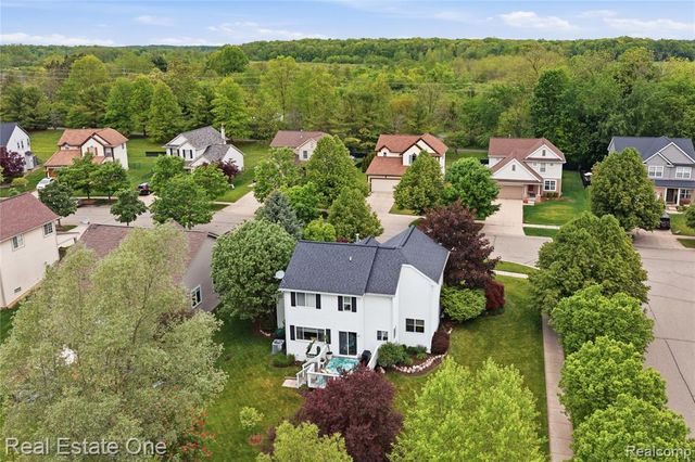 8576 Barrington Drive, Ypsilanti, MI 48198