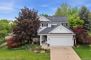 8576 Barrington Drive, Ypsilanti, MI 48198