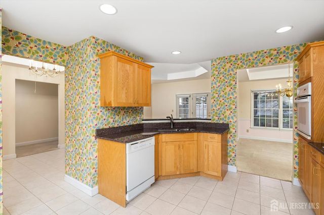 4 Douglas Fir Court, Plainsboro, NJ 08540