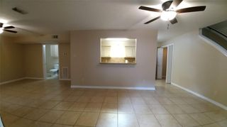 909 Avenue I 3, Huntsville, TX 77320