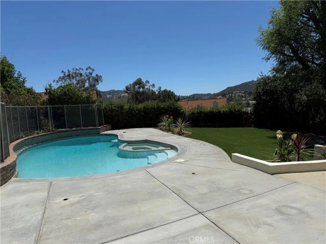 22938 Paul Revere, Calabasas, CA 91302