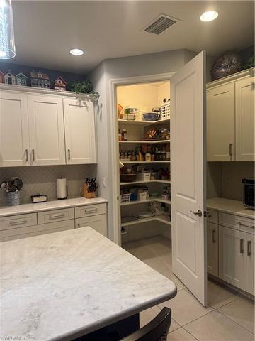 11594 Grey Egret CIR, Fort Myers, FL 33966