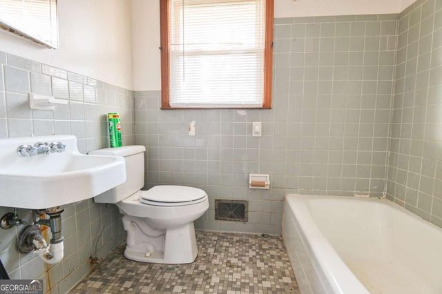 2721 Kensington Place, Macon, GA 31211