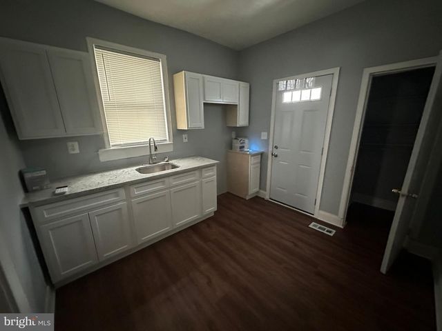 2806 VIOLET AVE, Baltimore, MD 21215