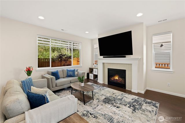 12976 186th Avenue E, Bonney Lake, WA 98391