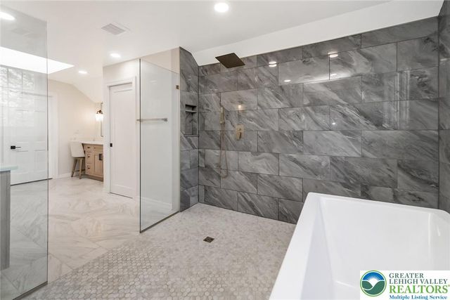 4359 Farmington Circle, Allentown City, PA 18104