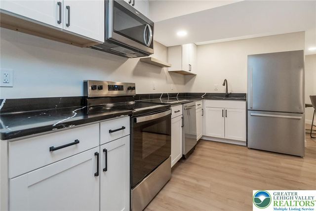 4359 Farmington Circle, Allentown City, PA 18104
