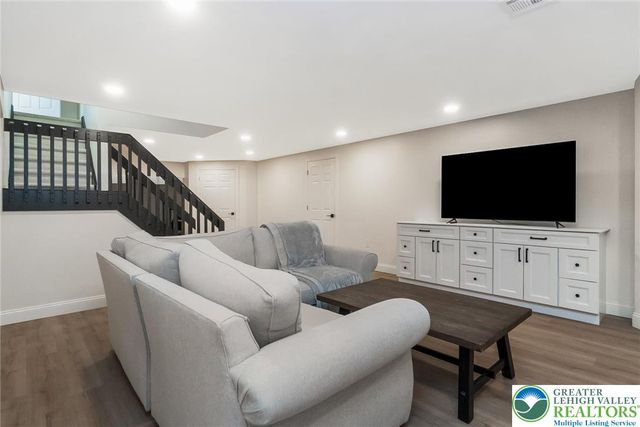 4359 Farmington Circle, Allentown City, PA 18104