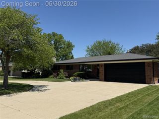 39540 Aynesley Street, Clinton Township, MI 48038