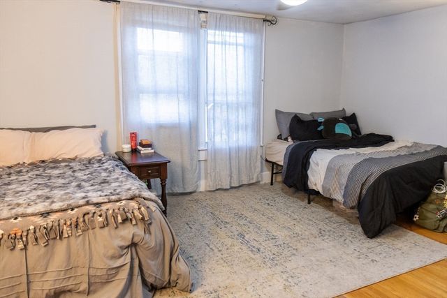 74 Gates Ave, East Longmeadow, MA 01028