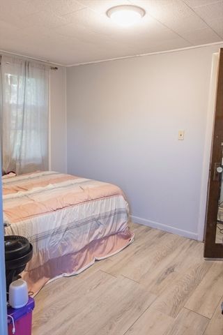 74 Gates Ave, East Longmeadow, MA 01028