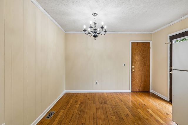 700 Volunteer Dr, White House, TN 37188