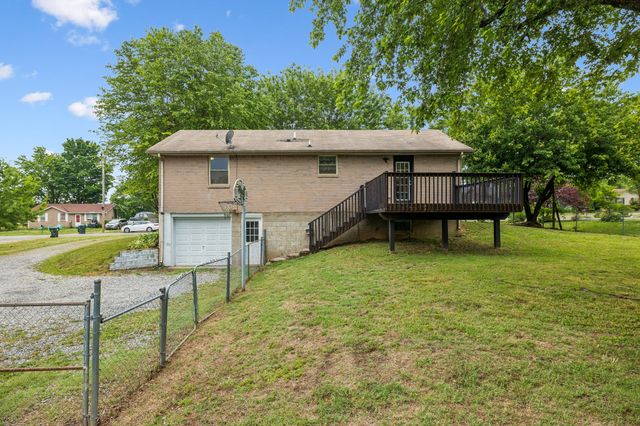 700 Volunteer Dr, White House, TN 37188